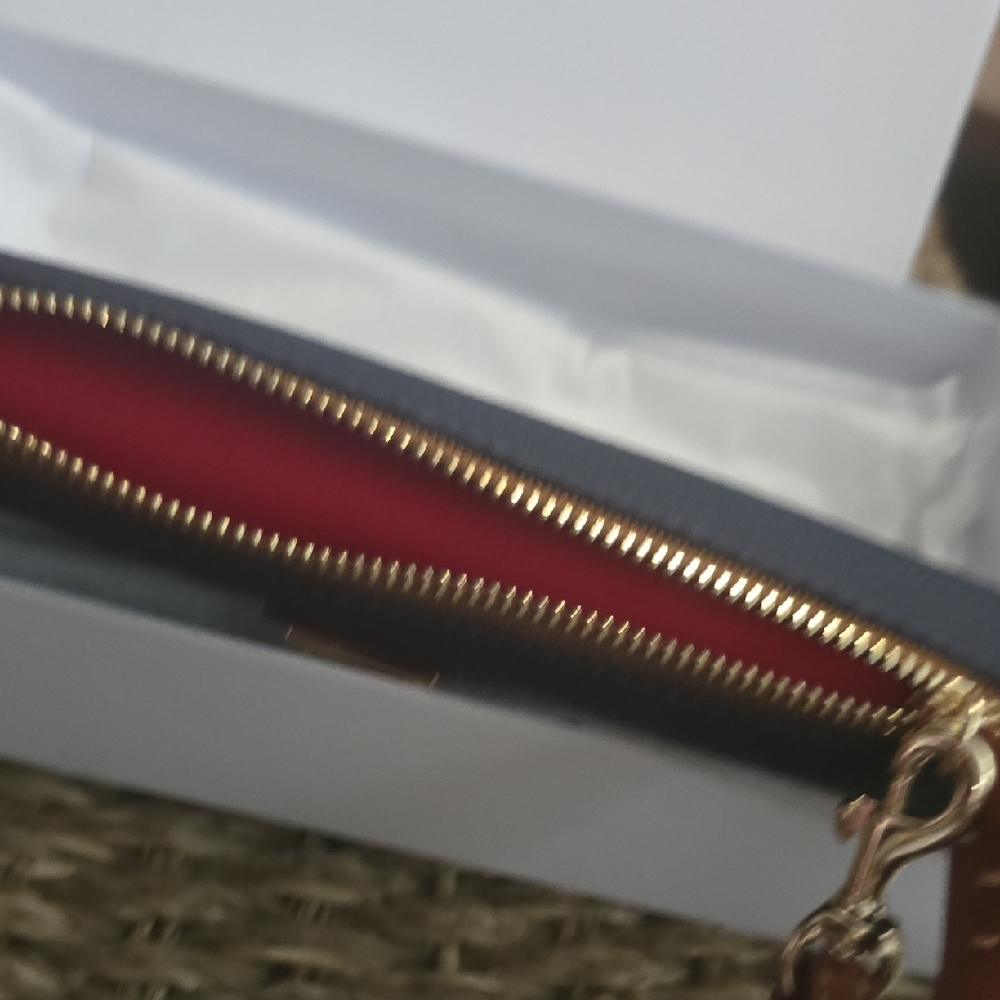 Dooney & Bourke Blue and Tan Wristlet ♥️ - Picture 10 of 13